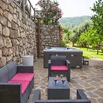 Eterea Charming Oda ve Kahvaltı 4*