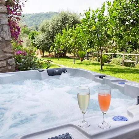 Eterea Charming Bed & Breakfast 4*