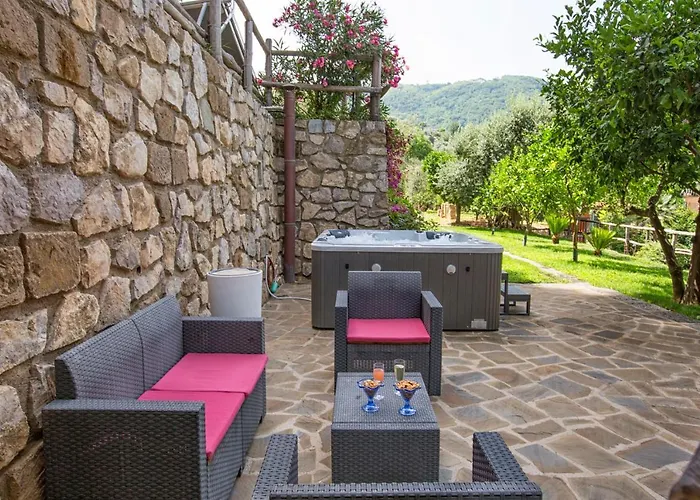 Eterea Charming Bed & Breakfast 4*