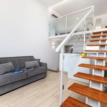 Nocleg ze śniadaniem Eterea Charming 4*