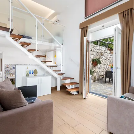 Bed and breakfast Eterea Charming 4*